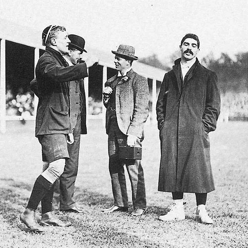 Captains Vincent Cartwright and Paul Roos taking part in a coin toss before a rugby match in 1906